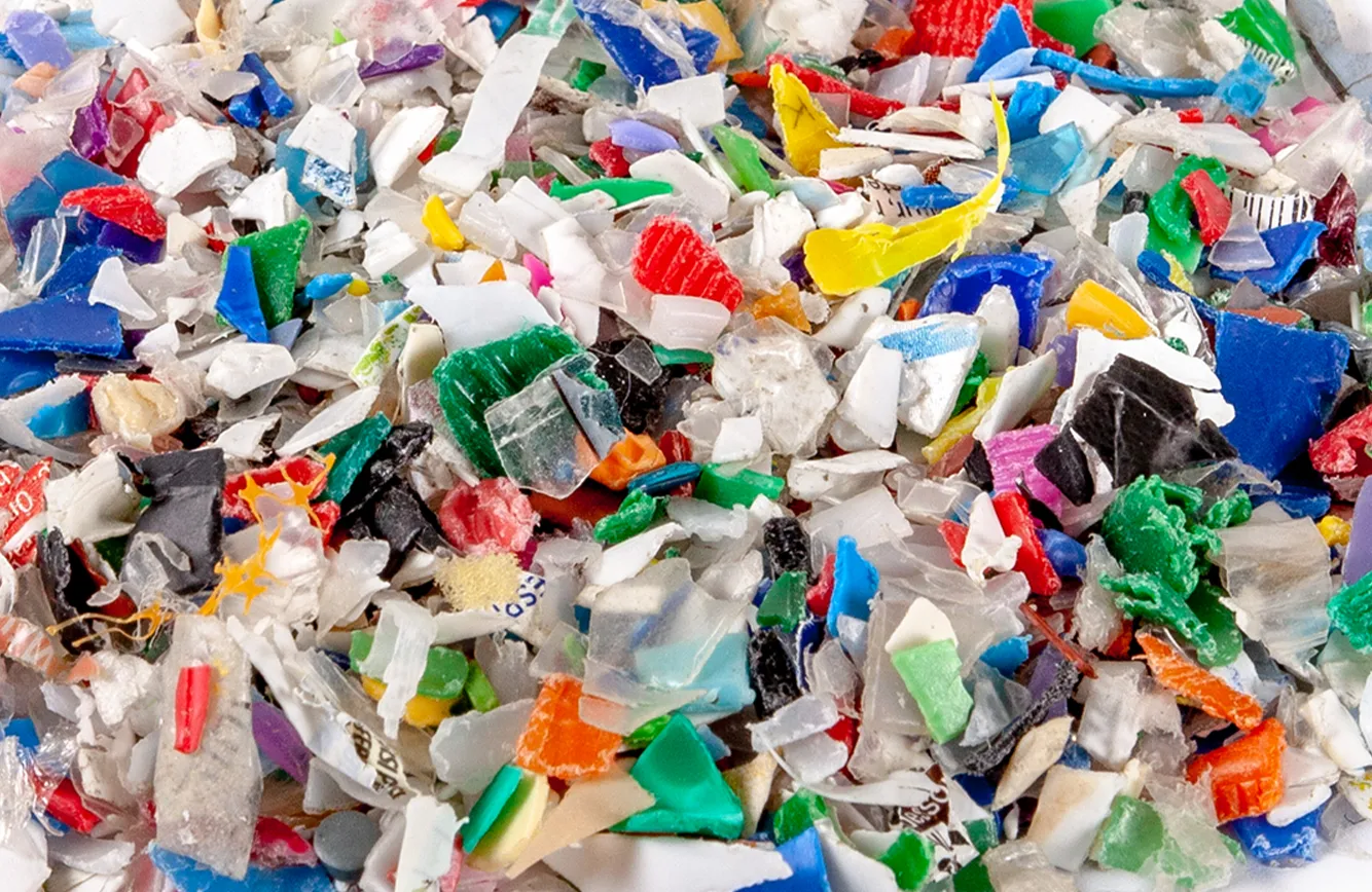 plastica prima ERA